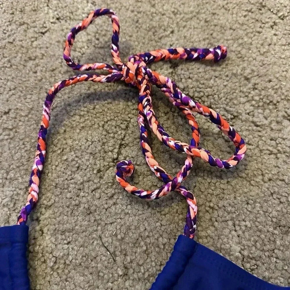 Old Navy Womens Bathing Suit Medium One Piece V Neck Halter Casual Swimsuit - Picture 2 of 5